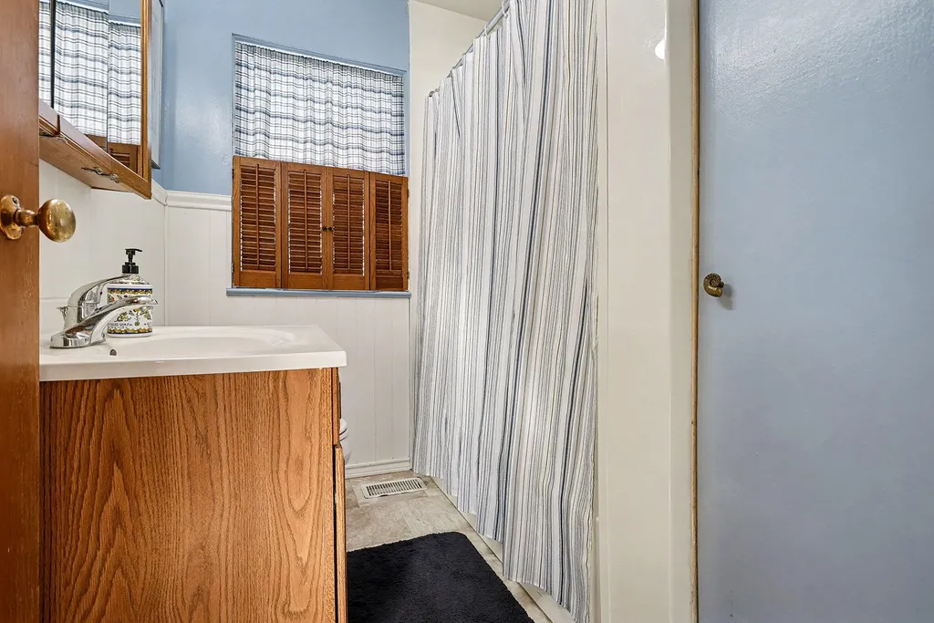 61100 Quinnesec Road Penn Township MI 49031