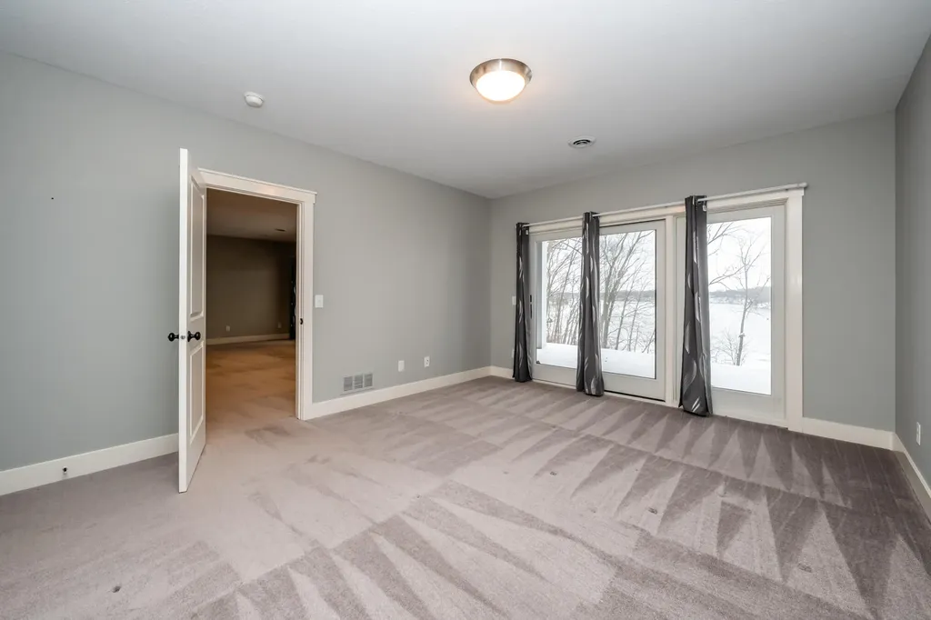 11087 Lake Shore Drive Oronoko Charter Township MI 49103