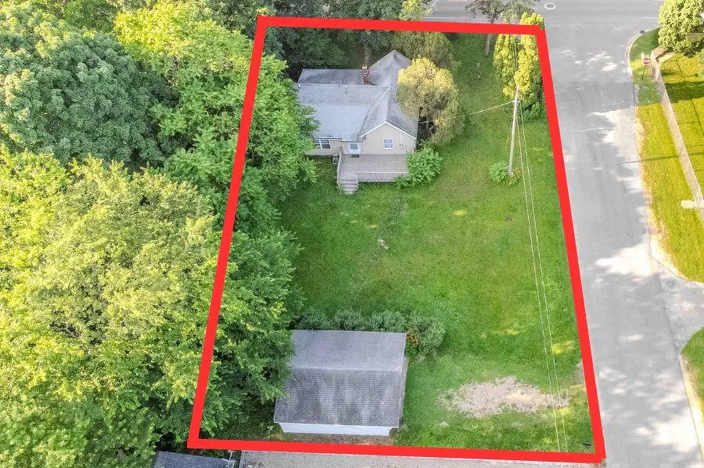 5935 Sawyer Road Chikaming Township MI 49125