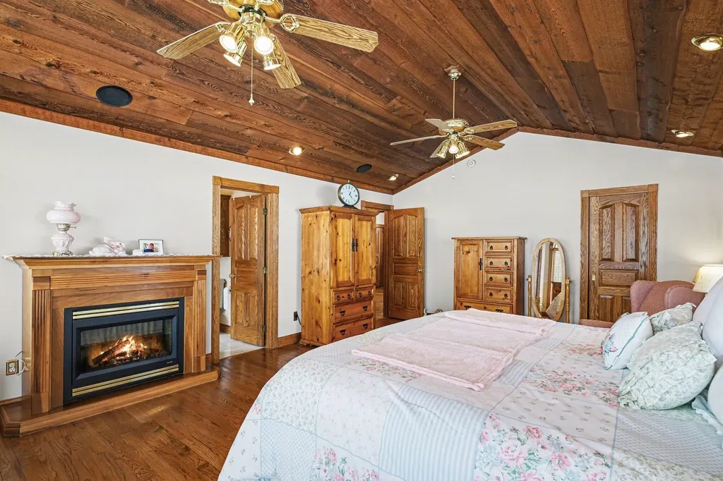 65650 Dailey Road Jefferson Township MI 49112