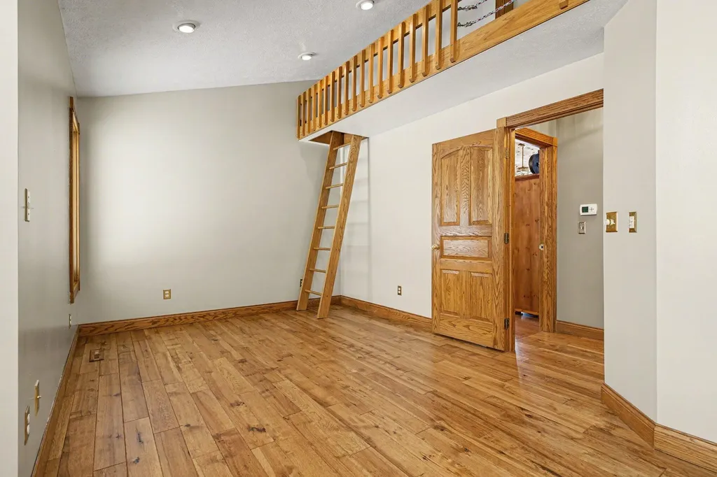 65650 Dailey Road Jefferson Township MI 49112
