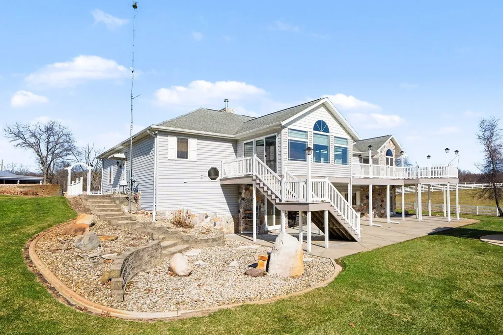 65650 Dailey Road Jefferson Township MI 49112
