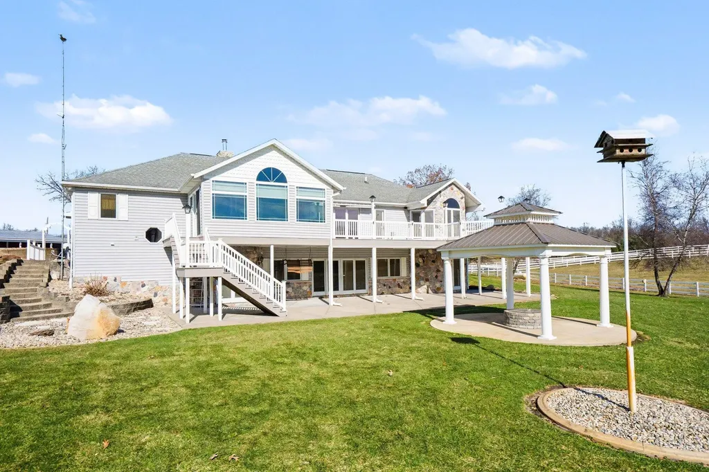 65650 Dailey Road Jefferson Township MI 49112
