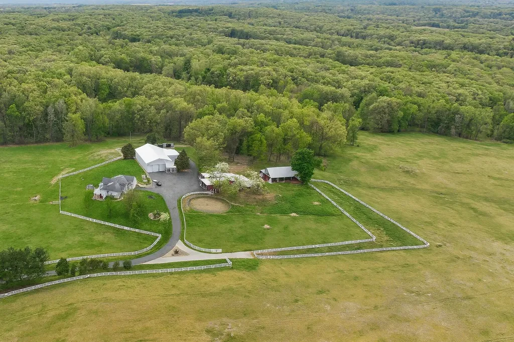65650 Dailey Road Jefferson Township MI 49112