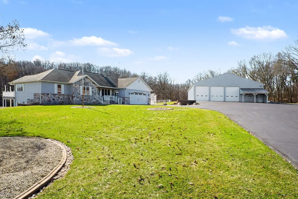 65650 Dailey Road Jefferson Township MI 49112