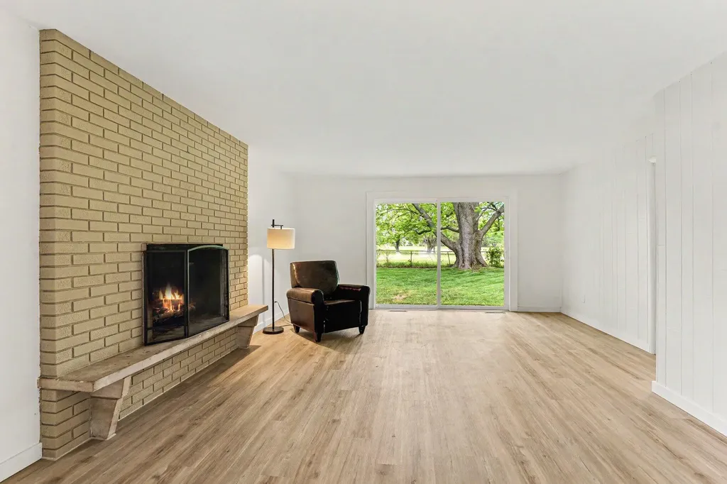 16172 Brookwood Drive Buchanan Township MI 49107