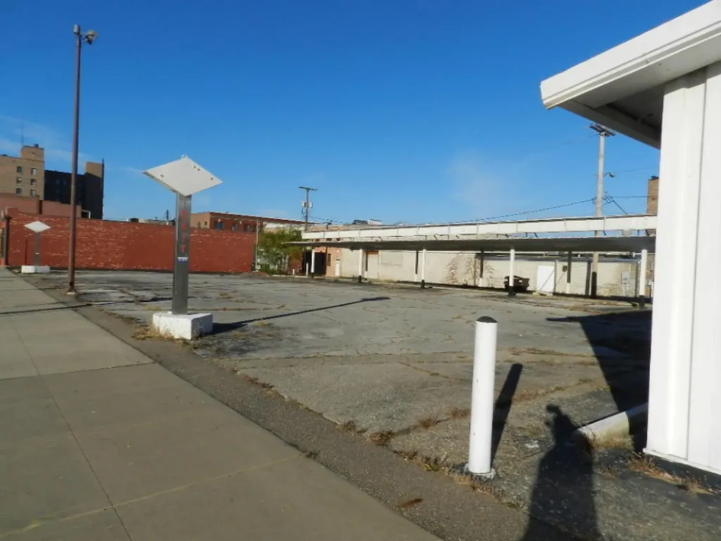 287 E Main Street Benton Harbor City MI 49022