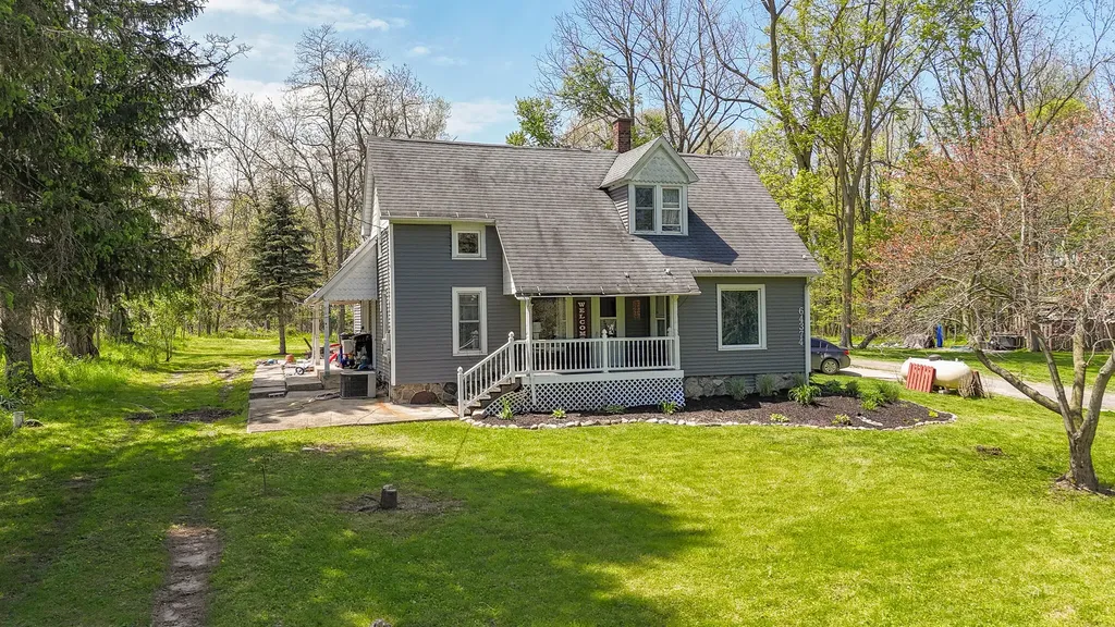 64374 Mullen Road Jefferson Township MI 49031