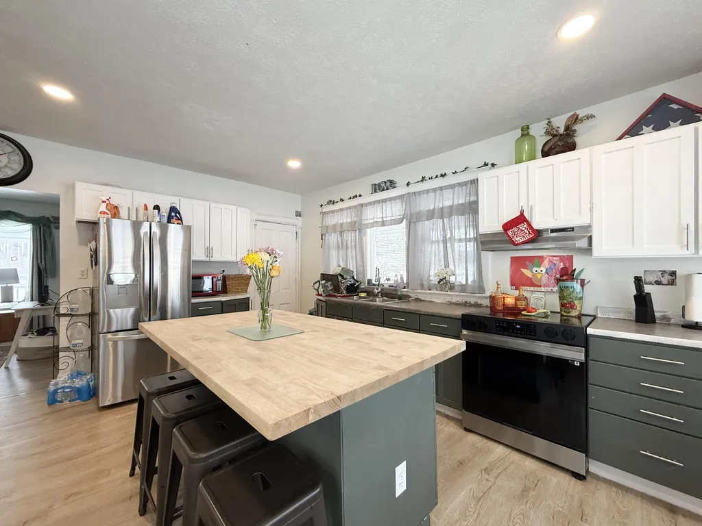 64374 Mullen Road Jefferson Township MI 49031
