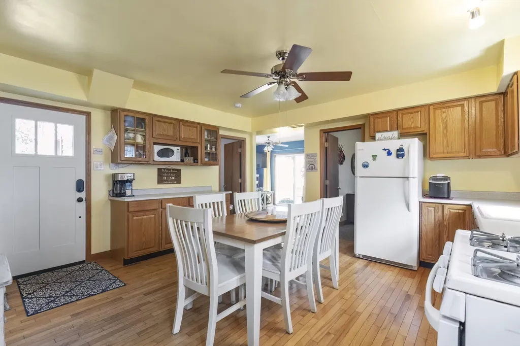 62560 Gilmore Avenue Keeler Township MI 49047
