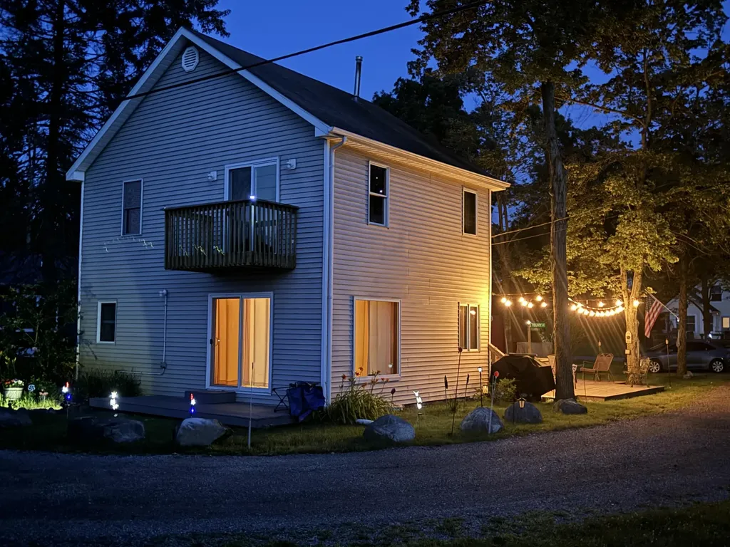 62560 Gilmore Avenue Keeler Township MI 49047