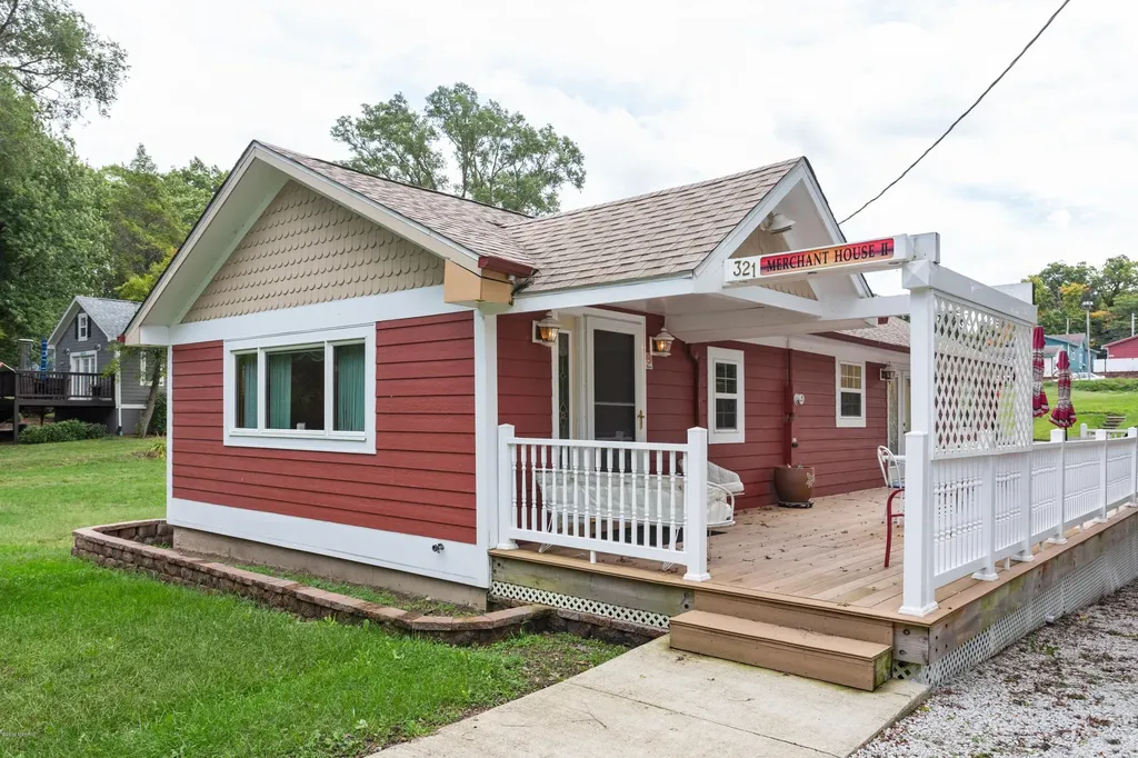 321 E Merchant Street New Buffalo City MI 49117