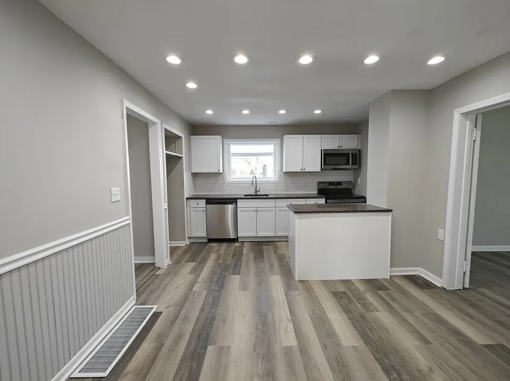 6627 E Berrien Street Eau Claire Village MI 49111