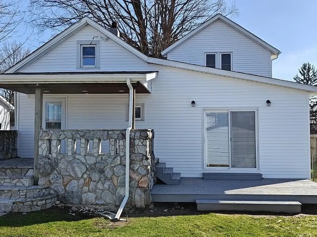 6627 E Berrien Street Eau Claire Village MI 49111