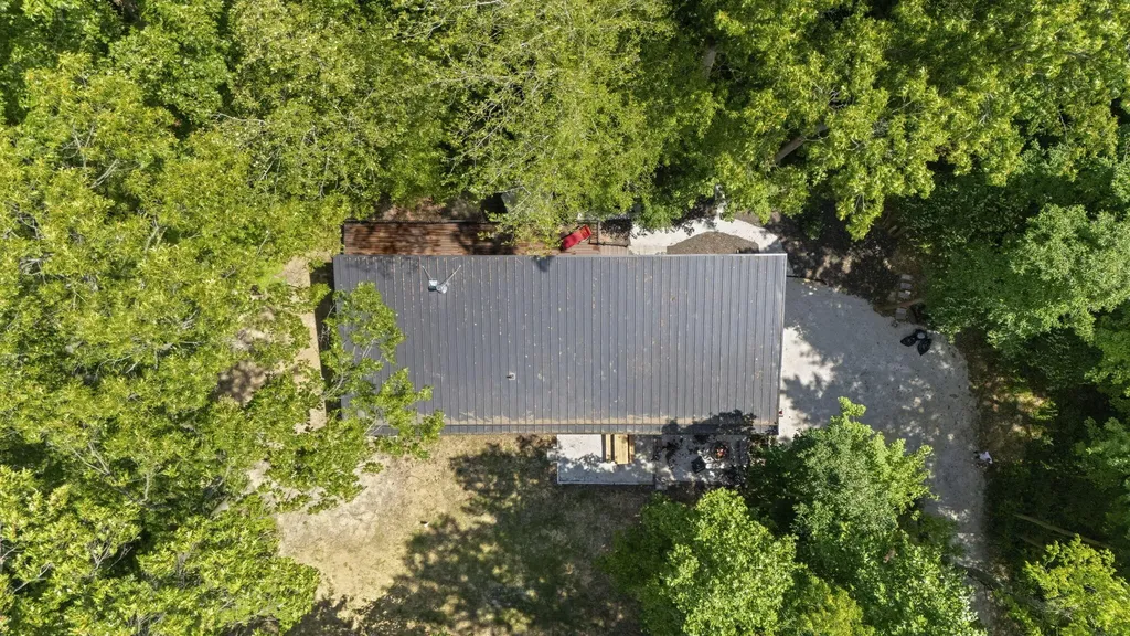 14823 N Main Street Buchanan Township MI 49107