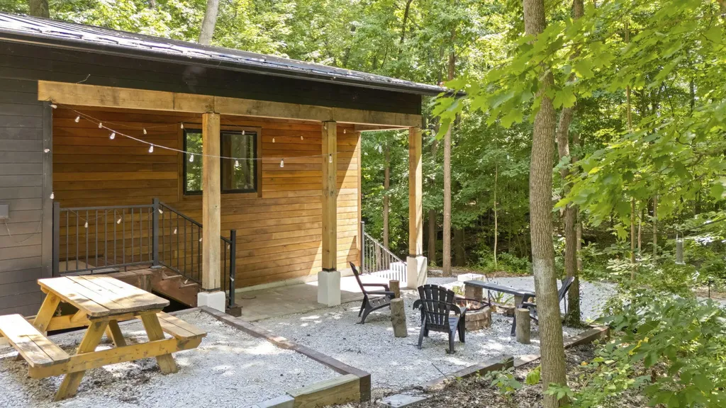 14823 N Main Street Buchanan Township MI 49107