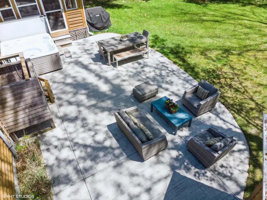 6490 E Chikaming Chikaming Township MI 49125