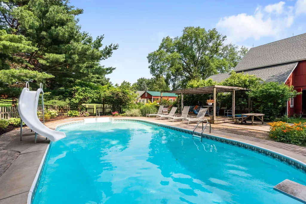6475 Olive Branch Road Bertrand Township MI 49113