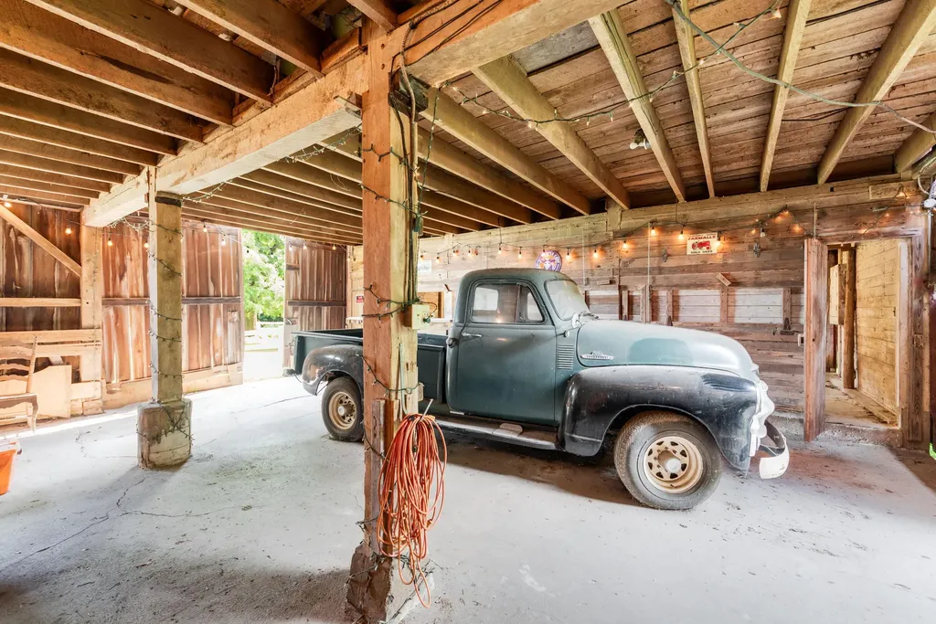 6475 Olive Branch Road Bertrand Township MI 49113