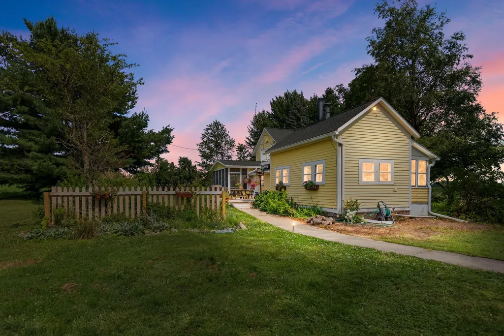 6475 Olive Branch Road Bertrand Township MI 49113