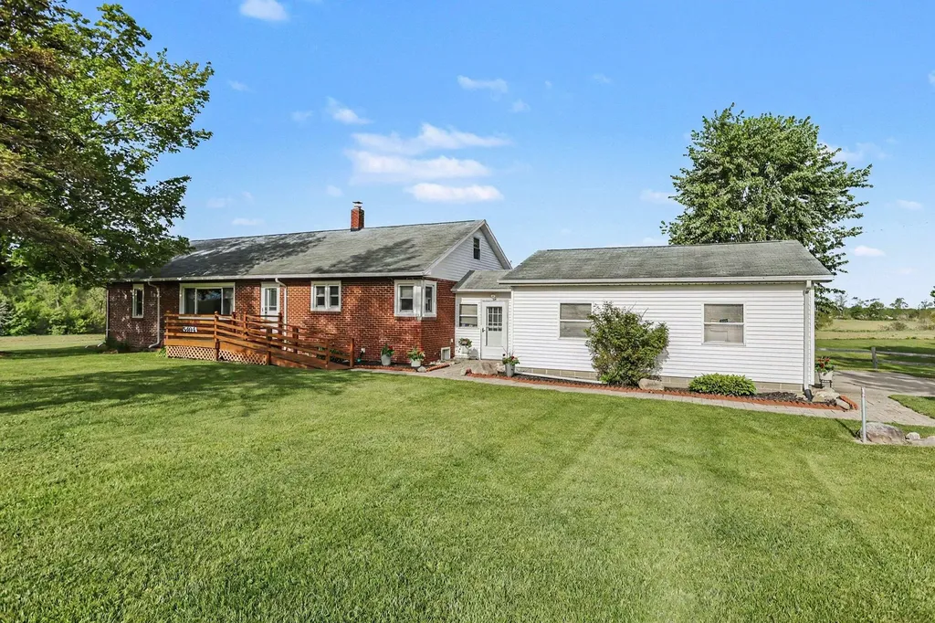 5494 Old Pipestone Road Pipestone Township MI 49111