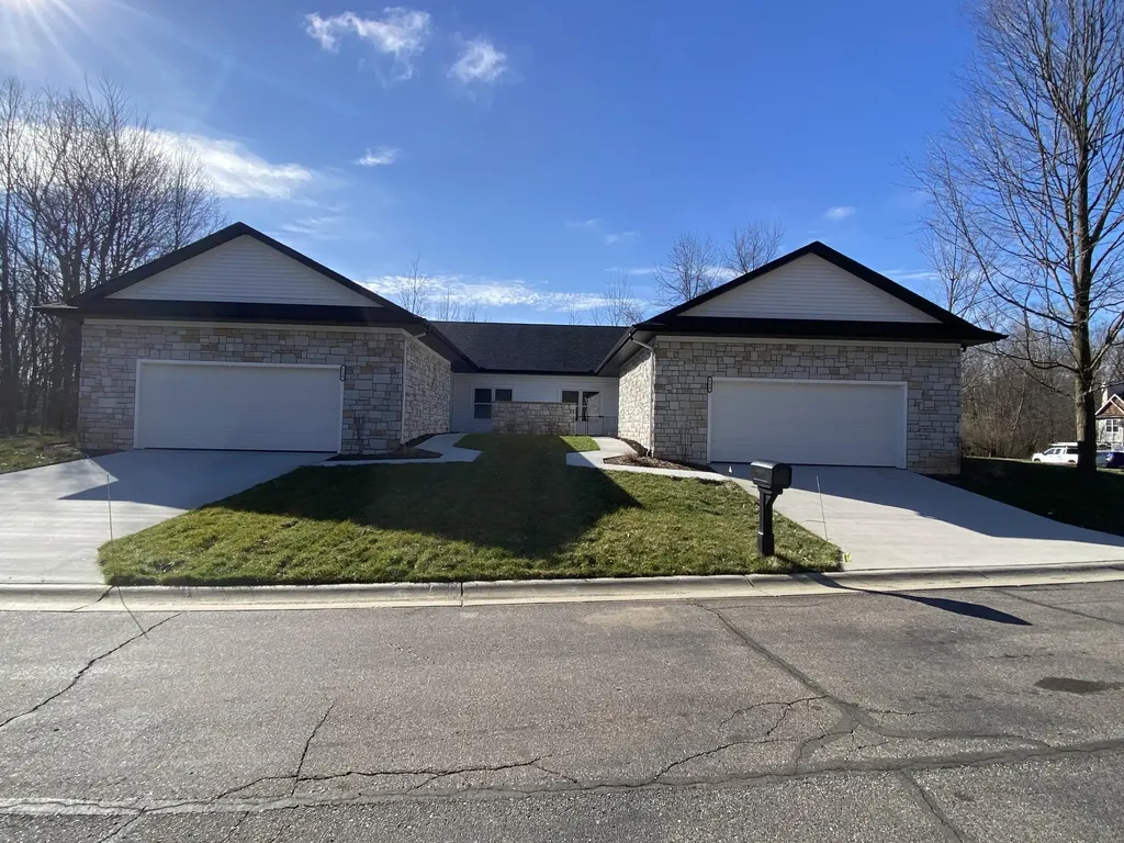 725 Violet Way Royalton Township MI 49085