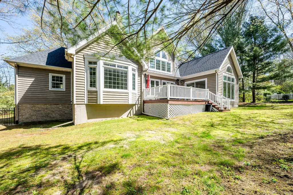 3040 Dunes Valley Path Lincoln Charter Township MI 49127