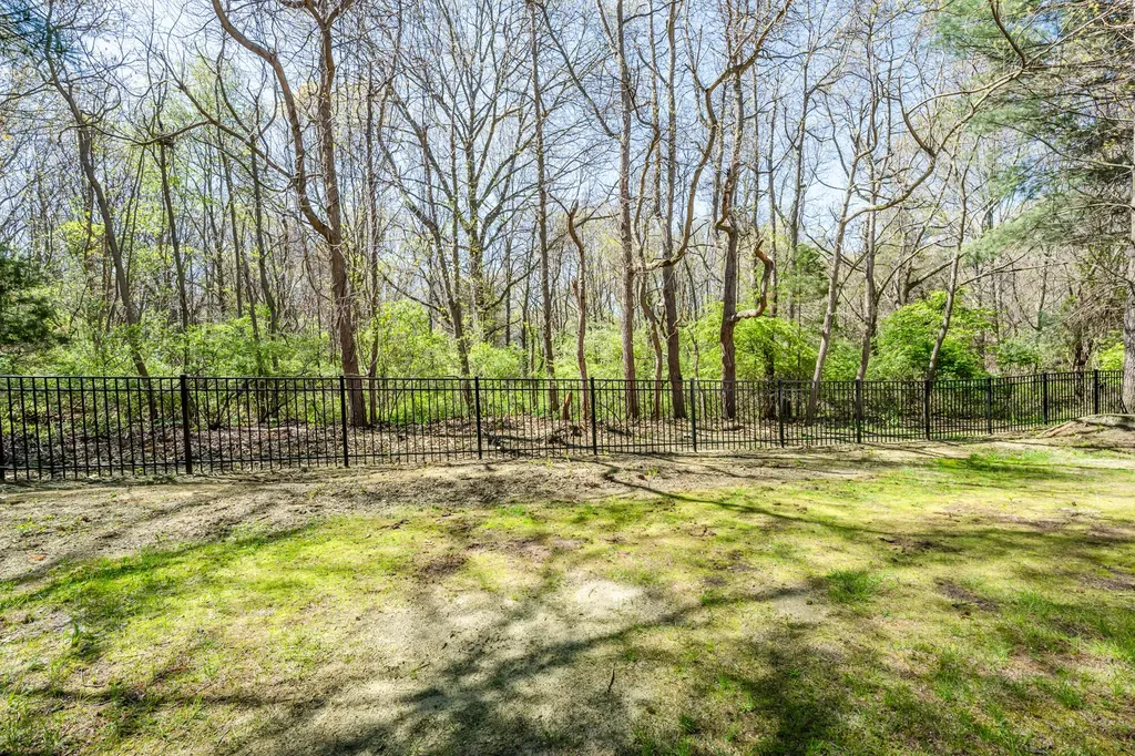 3040 Dunes Valley Path Lincoln Charter Township MI 49127
