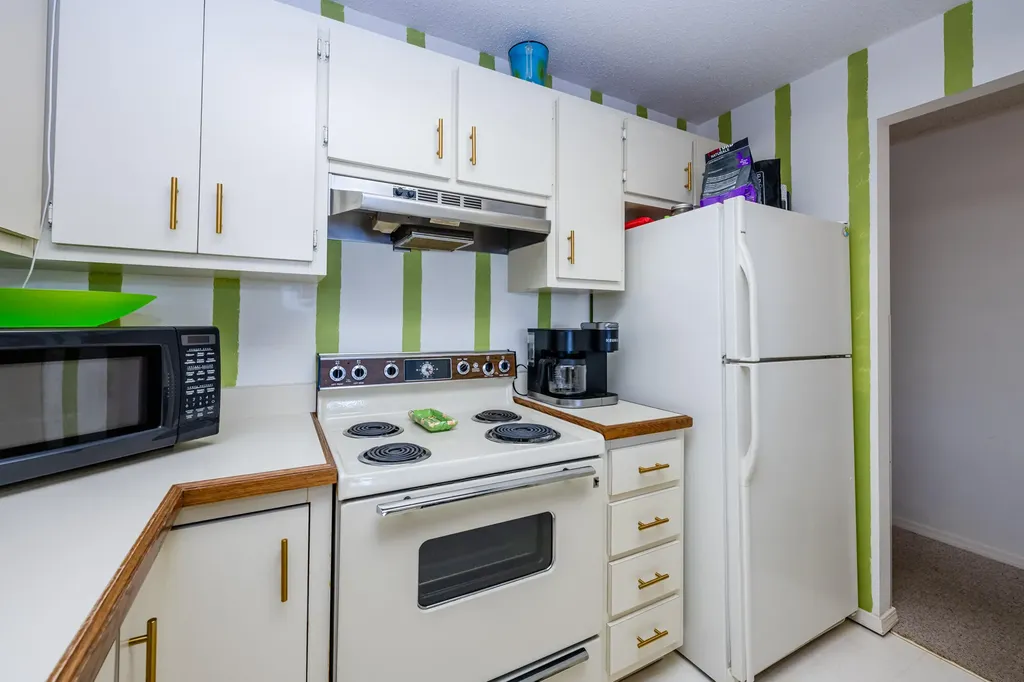 5251 Paw Paw Lake Road Coloma Charter Township MI 49038
