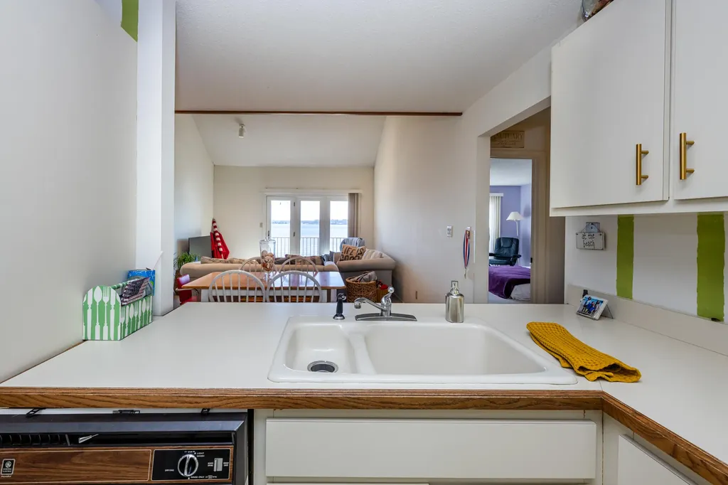5251 Paw Paw Lake Road Coloma Charter Township MI 49038