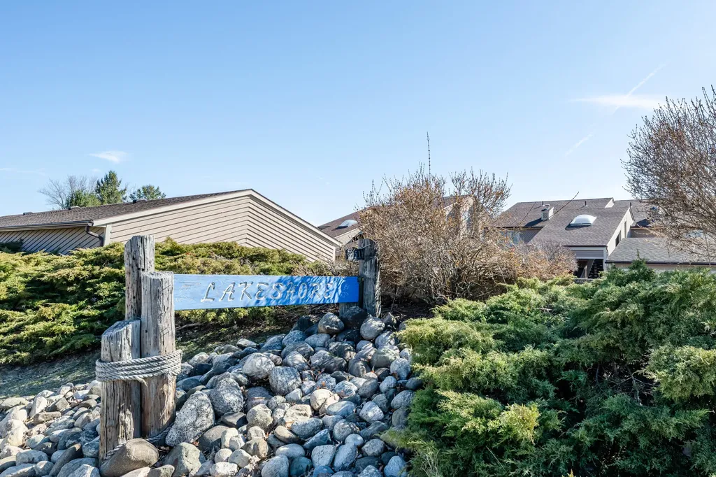 5251 Paw Paw Lake Road Coloma Charter Township MI 49038