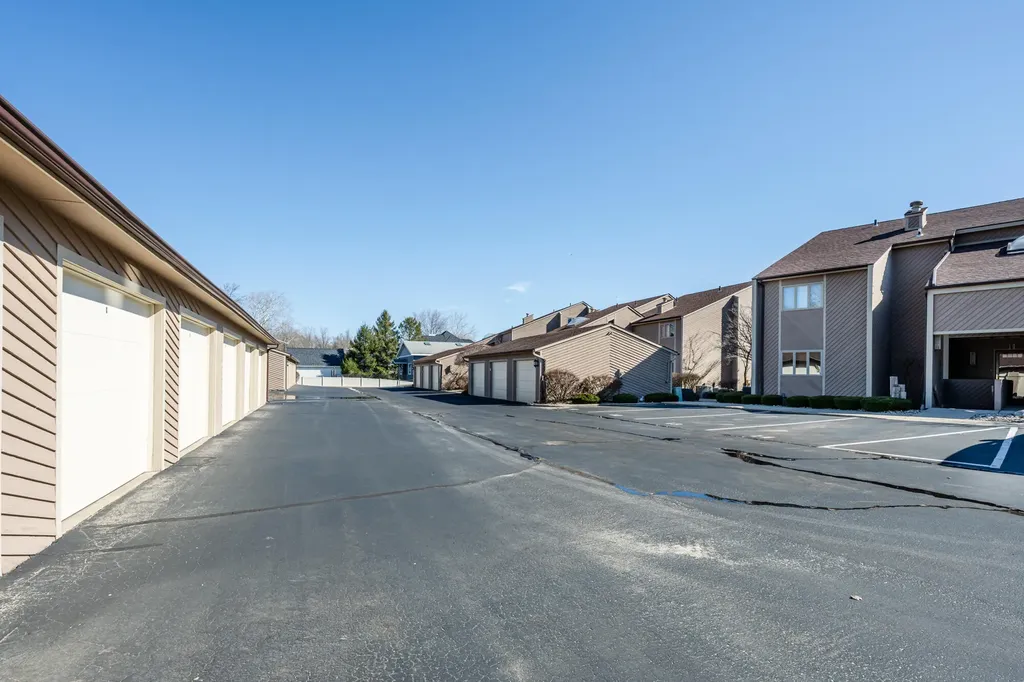 5251 Paw Paw Lake Road Coloma Charter Township MI 49038
