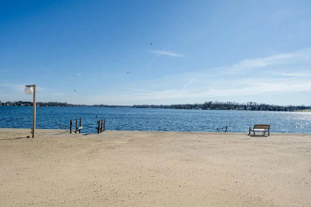 5251 Paw Paw Lake Road Coloma Charter Township MI 49038