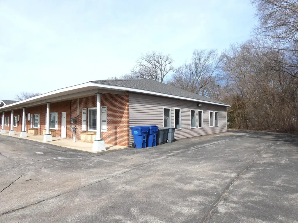 1211 E Napier Avenue Benton Charter Township MI 49022