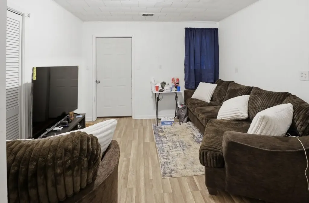 107 S Crystal Avenue Benton Charter Township MI 49022