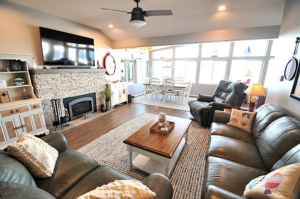 23642 S Shore Drive Ontwa Township MI 49112