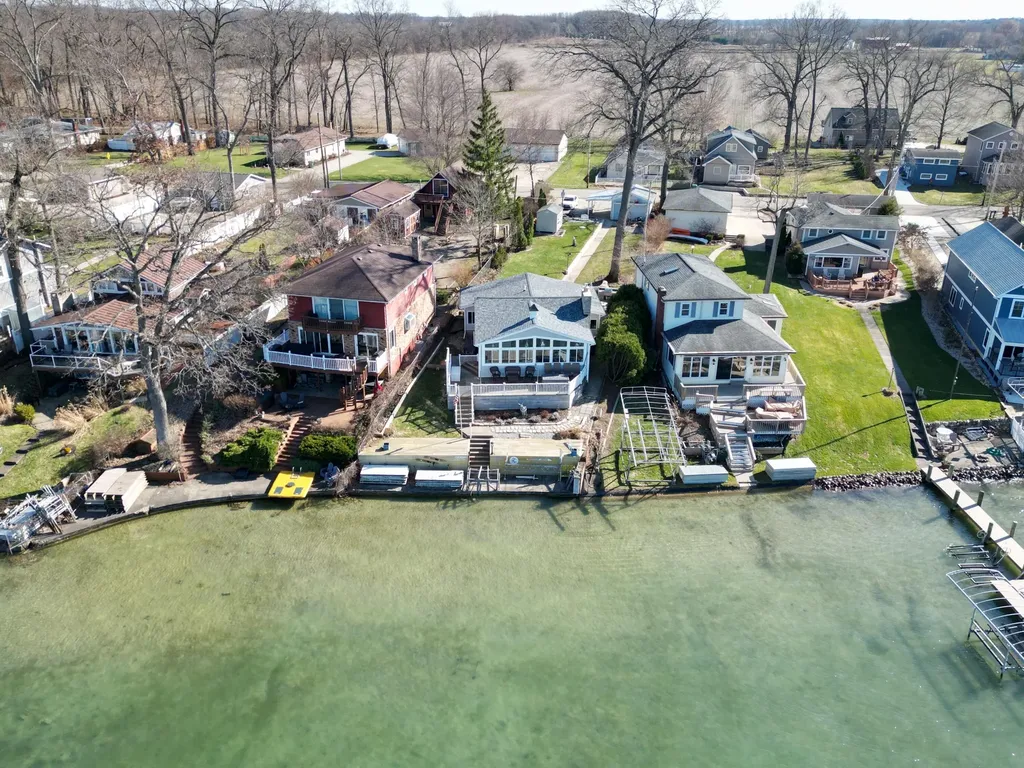 23642 S Shore Drive Ontwa Township MI 49112