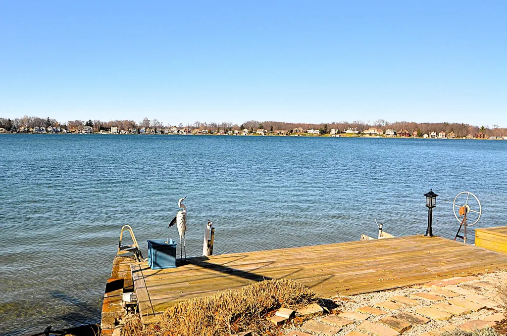 23642 S Shore Drive Ontwa Township MI 49112