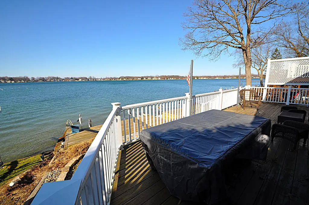 23642 S Shore Drive Ontwa Township MI 49112