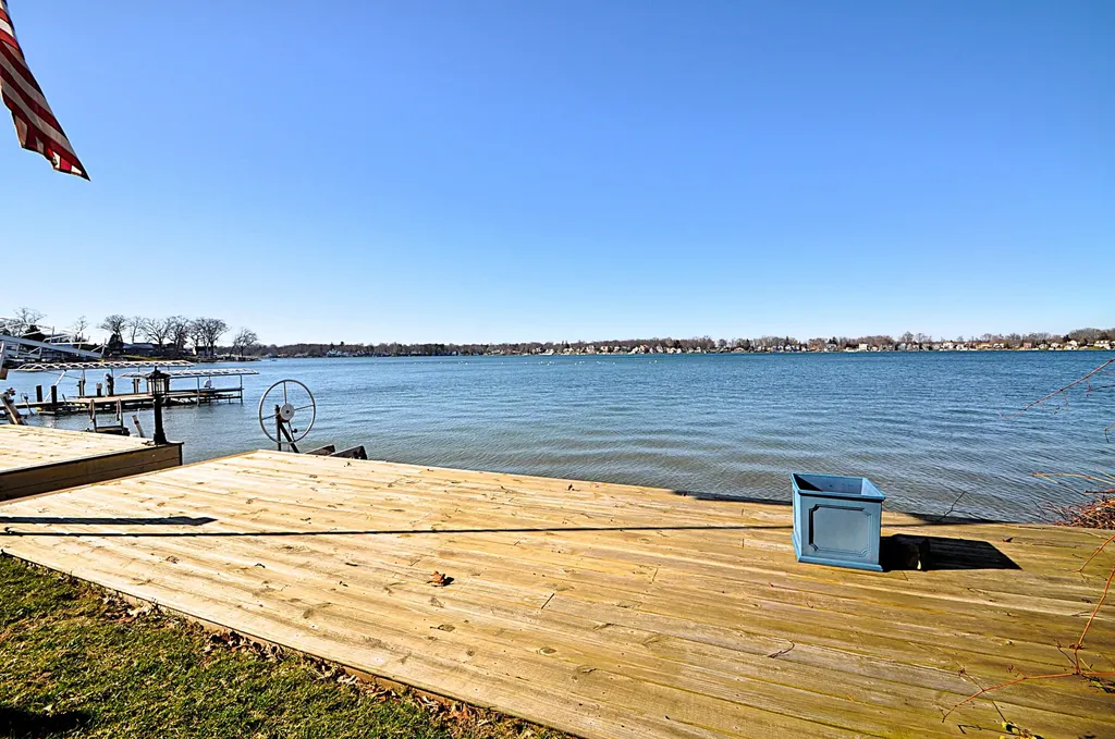 23642 S Shore Drive Ontwa Township MI 49112
