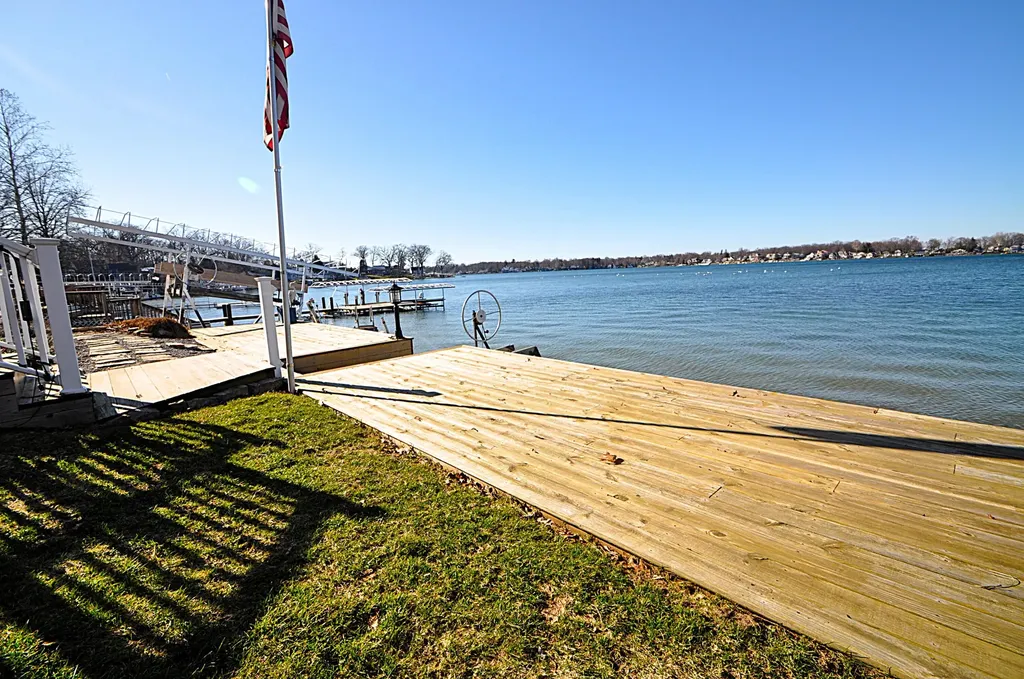 23642 S Shore Drive Ontwa Township MI 49112