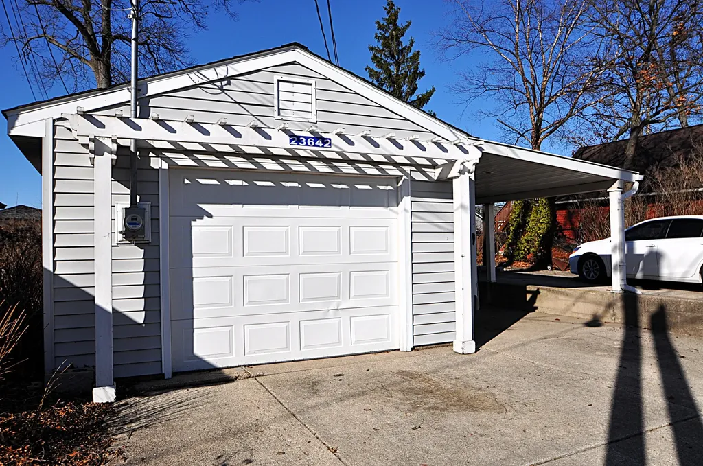 23642 S Shore Drive Ontwa Township MI 49112