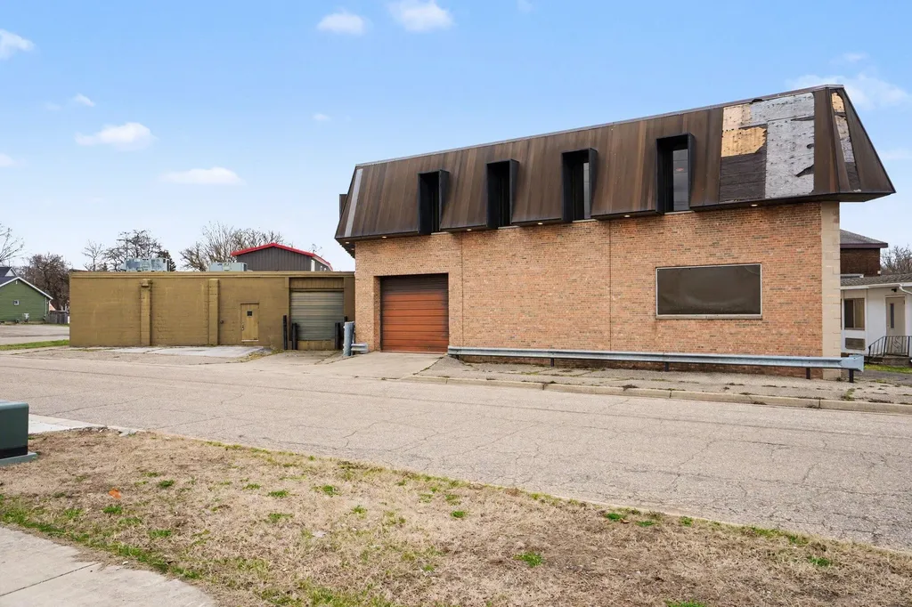 100 Lagrange Street Dowagiac City MI 49047