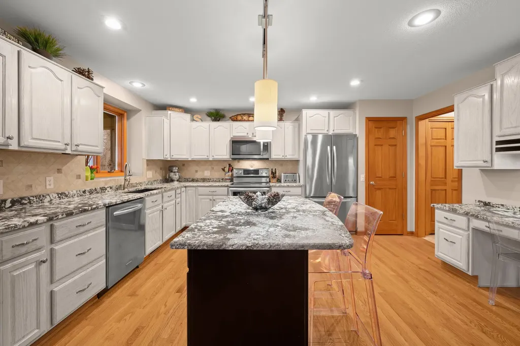 9847 Quail Run Court Lake Charter Township MI 49106