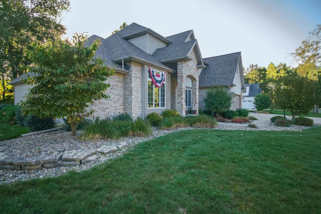 9847 Quail Run Court Lake Charter Township MI 49106