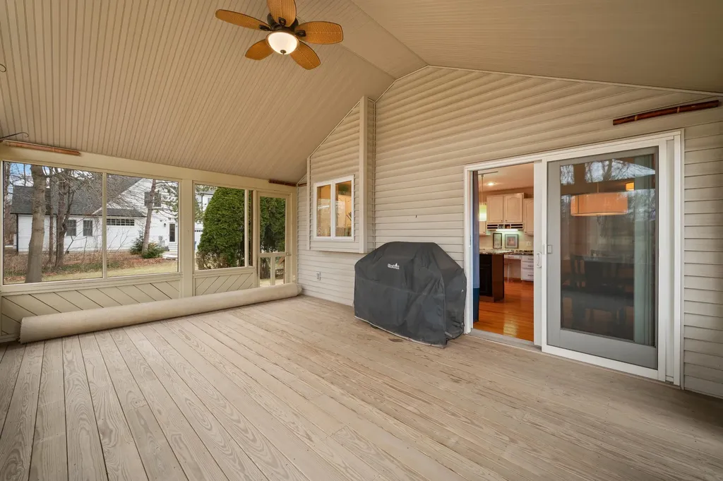9847 Quail Run Court Lake Charter Township MI 49106
