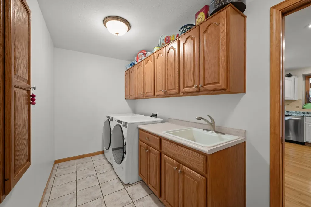 9847 Quail Run Court Lake Charter Township MI 49106