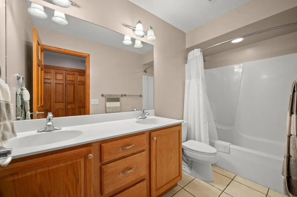 9847 Quail Run Court Lake Charter Township MI 49106