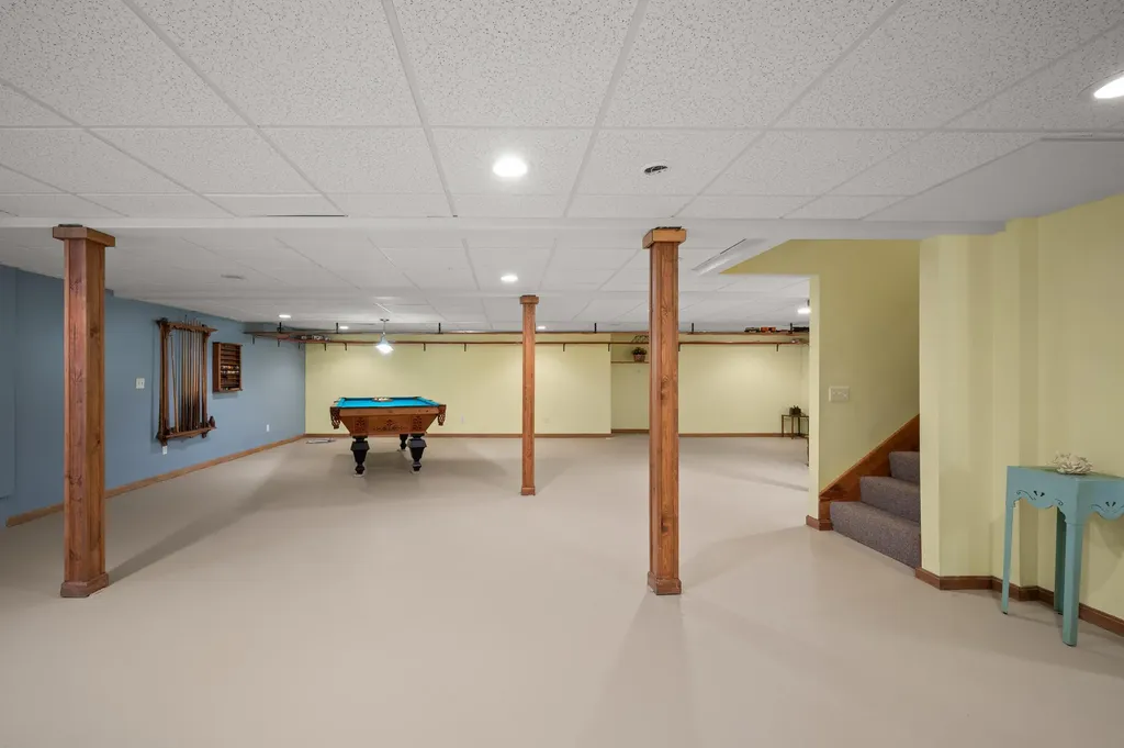 9847 Quail Run Court Lake Charter Township MI 49106