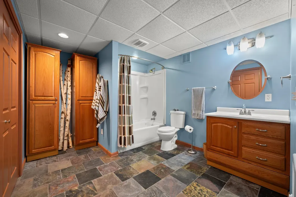 9847 Quail Run Court Lake Charter Township MI 49106